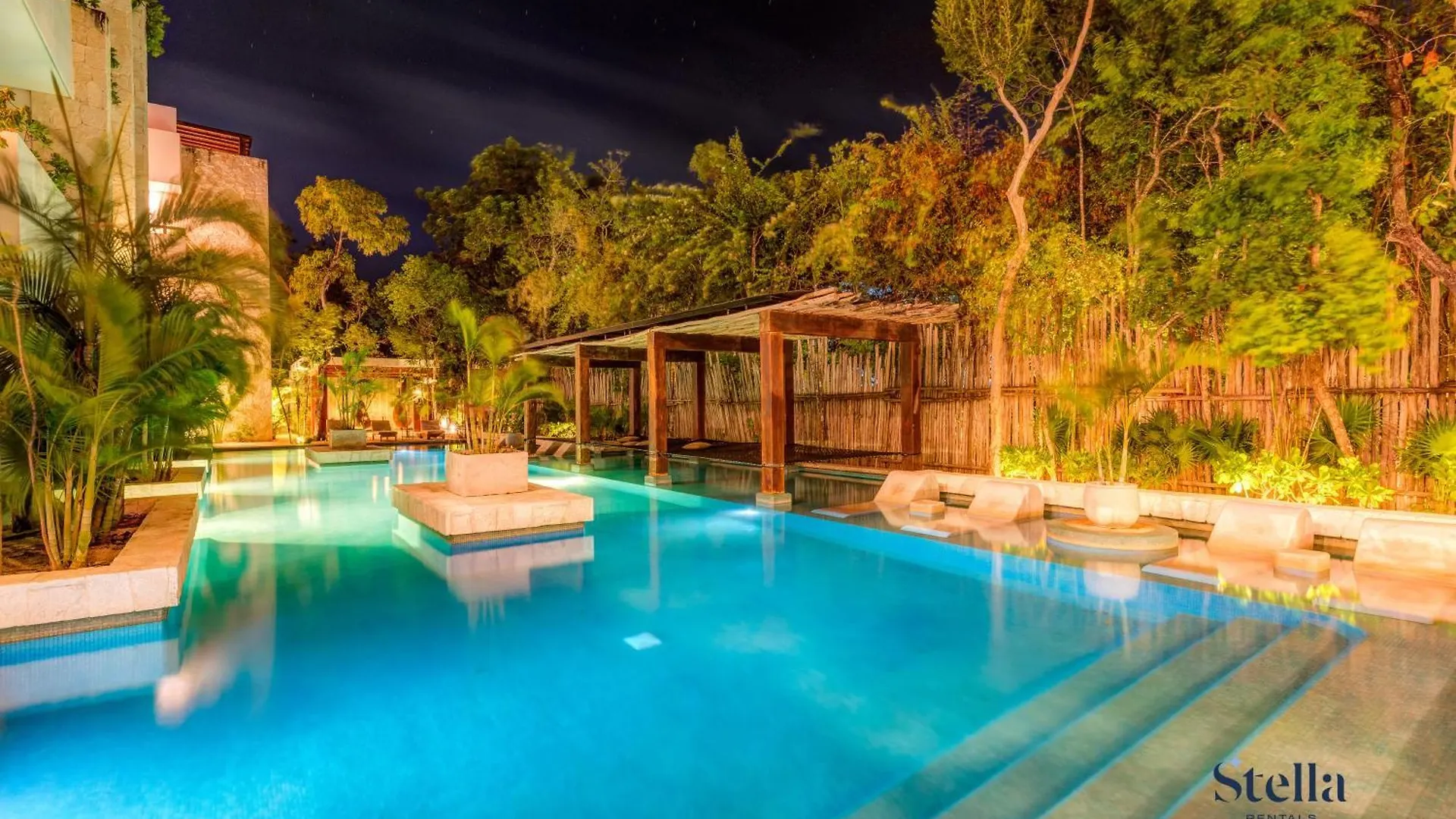 Private Rooftop 1Br Condo With Stunning Common Areas Tulum 0*,  Mexikó